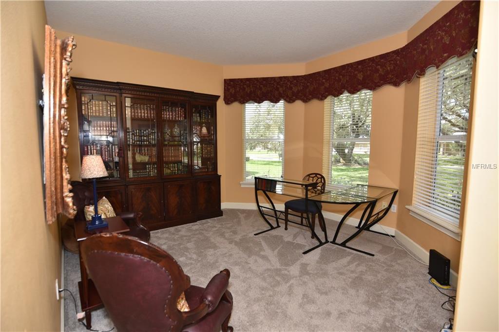 1405 HIDDEN OAKS BEND, SAINT CLOUD, Florida 34771, 6 Bedrooms Bedrooms, 8 Rooms Rooms,4 BathroomsBathrooms,Residential,For sale,HIDDEN OAKS,O5528313