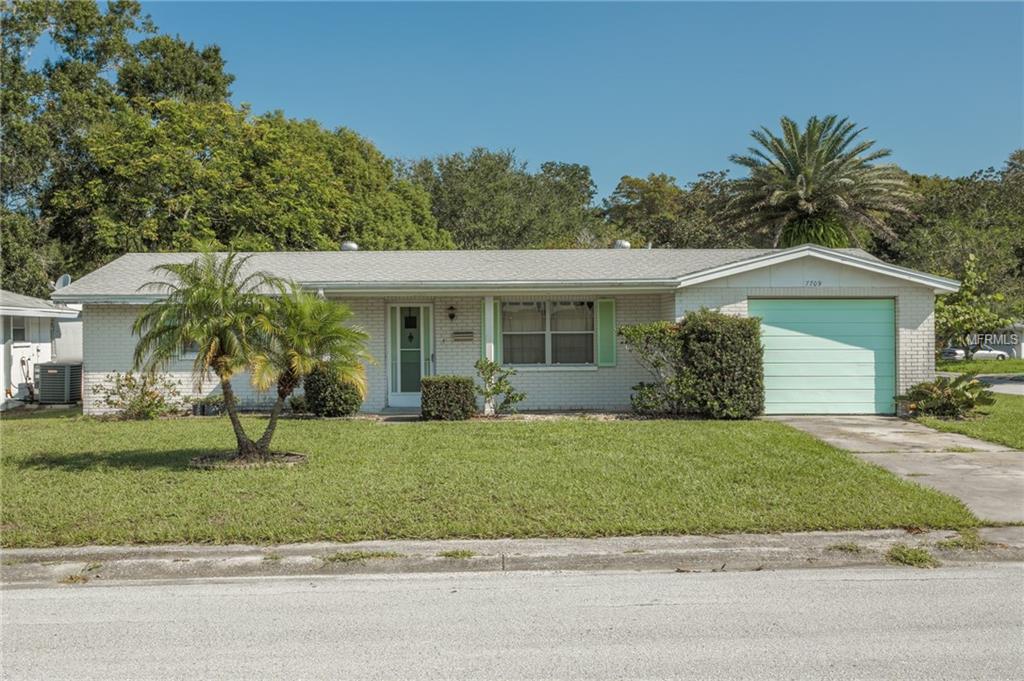 7709 HOLLYRIDGE DRIVE, NEW PORT RICHEY, Florida 34653, 2 Bedrooms Bedrooms, 3 Rooms Rooms,2 BathroomsBathrooms,Residential,For sale,HOLLYRIDGE,U7832237