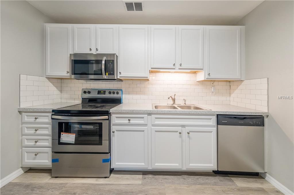 2427 YALE AVENUE, SANFORD, Florida 32771, 3 Bedrooms Bedrooms, 6 Rooms Rooms,1 BathroomBathrooms,Residential,For sale,YALE,O5554795