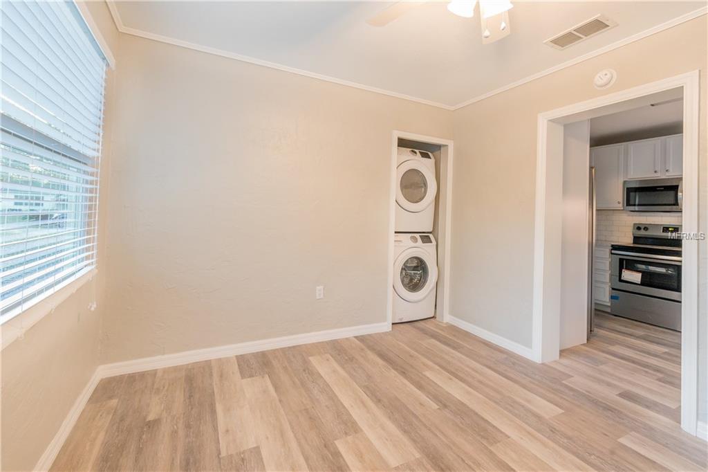 2427 YALE AVENUE, SANFORD, Florida 32771, 3 Bedrooms Bedrooms, 6 Rooms Rooms,1 BathroomBathrooms,Residential,For sale,YALE,O5554795