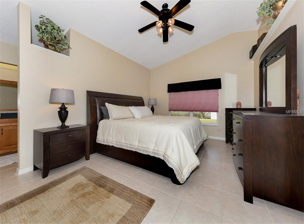 821 HARRINGTON LAKE LANE, VENICE, Florida 34293, 2 Bedrooms Bedrooms, 6 Rooms Rooms,2 BathroomsBathrooms,Residential,For sale,HARRINGTON LAKE,A4208501