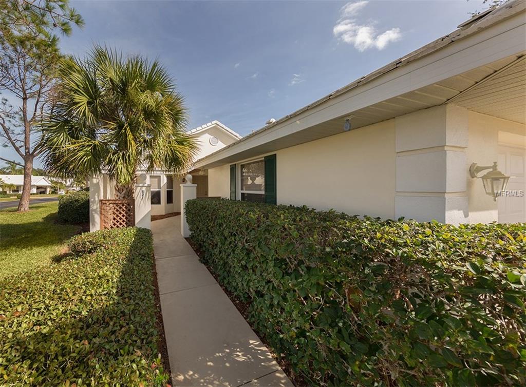 821 HARRINGTON LAKE LANE, VENICE, Florida 34293, 2 Bedrooms Bedrooms, 6 Rooms Rooms,2 BathroomsBathrooms,Residential,For sale,HARRINGTON LAKE,A4208501