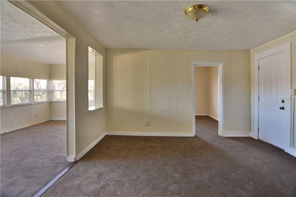 251 JENNICA COURT, GENEVA, Florida 32732, 6 Bedrooms Bedrooms, 4 Rooms Rooms,3 BathroomsBathrooms,Residential,For sale,JENNICA,O5559979