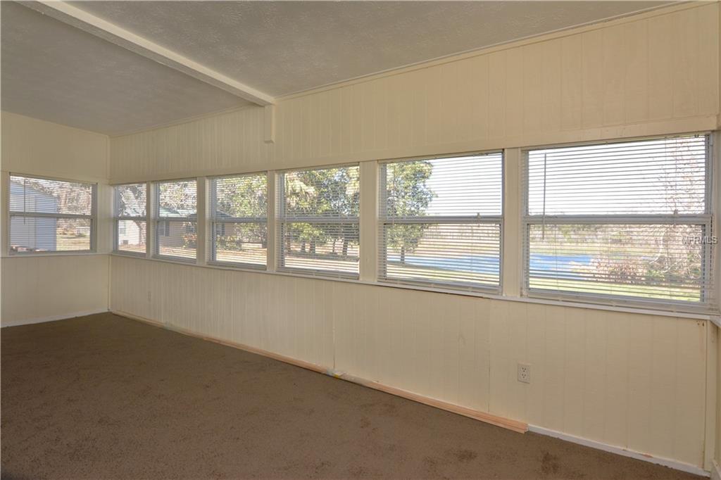 251 JENNICA COURT, GENEVA, Florida 32732, 6 Bedrooms Bedrooms, 4 Rooms Rooms,3 BathroomsBathrooms,Residential,For sale,JENNICA,O5559979