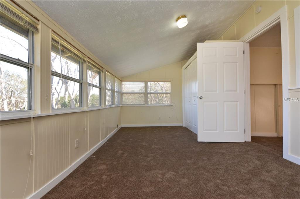 251 JENNICA COURT, GENEVA, Florida 32732, 6 Bedrooms Bedrooms, 4 Rooms Rooms,3 BathroomsBathrooms,Residential,For sale,JENNICA,O5559979