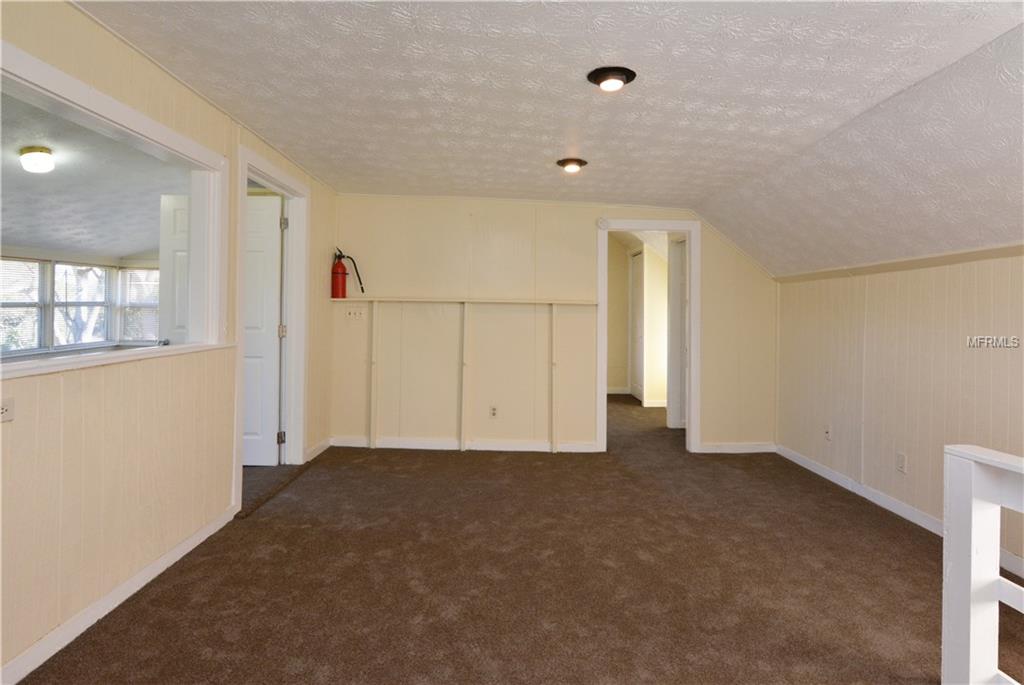 251 JENNICA COURT, GENEVA, Florida 32732, 6 Bedrooms Bedrooms, 4 Rooms Rooms,3 BathroomsBathrooms,Residential,For sale,JENNICA,O5559979