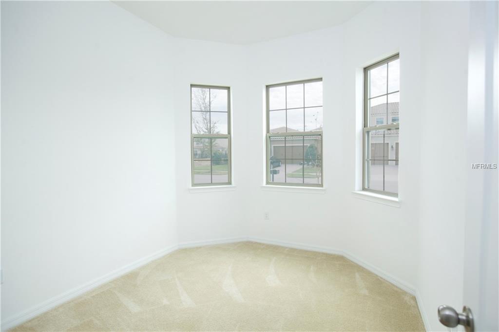 10455 SIDDINGTON DRIVE, ORLANDO, Florida 32832, 4 Bedrooms Bedrooms, 7 Rooms Rooms,3 BathroomsBathrooms,Residential,For sale,SIDDINGTON,O5560437