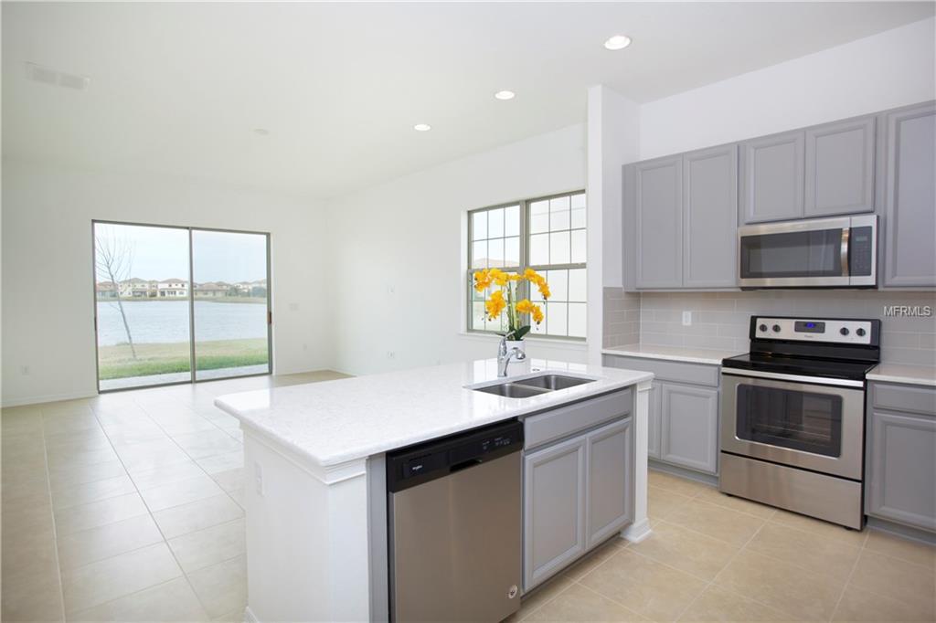 10455 SIDDINGTON DRIVE, ORLANDO, Florida 32832, 4 Bedrooms Bedrooms, 7 Rooms Rooms,3 BathroomsBathrooms,Residential,For sale,SIDDINGTON,O5560437