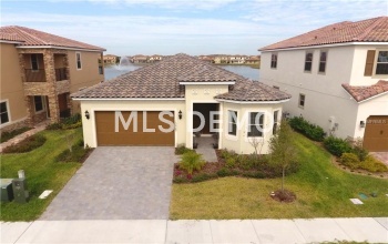 10455 SIDDINGTON DRIVE, ORLANDO, Florida 32832, 4 Bedrooms Bedrooms, 7 Rooms Rooms,3 BathroomsBathrooms,Residential,For sale,SIDDINGTON,O5560437