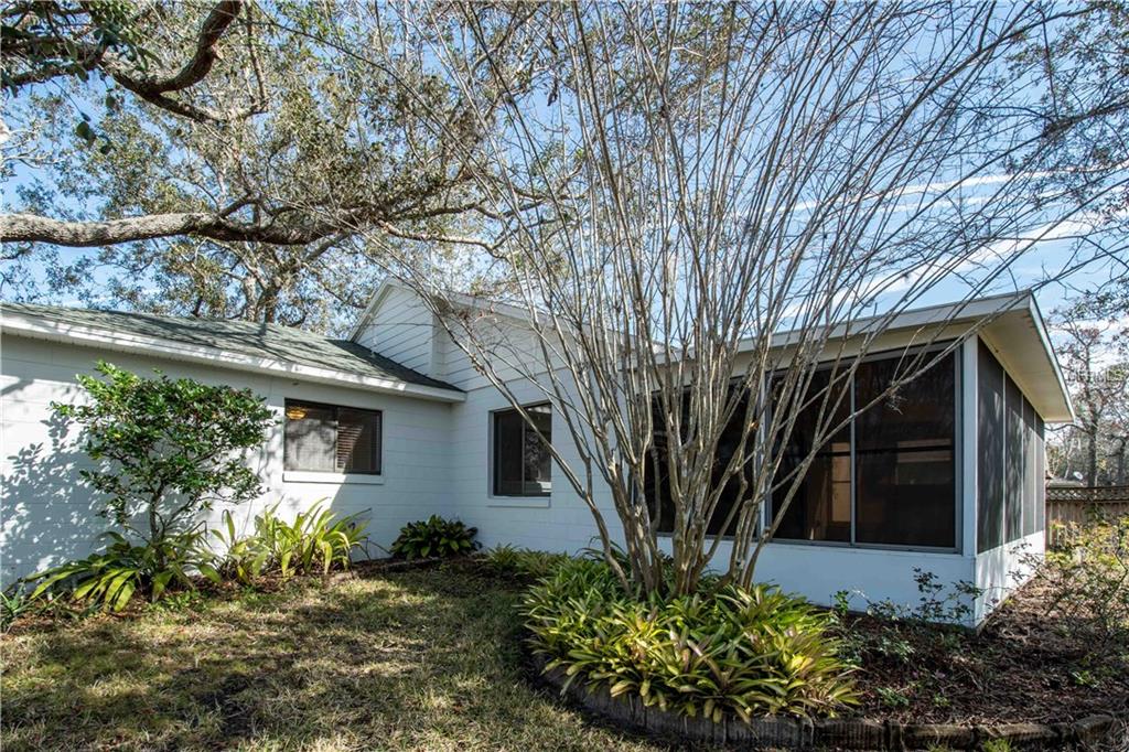 2743 LOGANDALE DRIVE, ORLANDO, Florida 32817, 3 Bedrooms Bedrooms, 6 Rooms Rooms,2 BathroomsBathrooms,Residential,For sale,LOGANDALE,O5560793