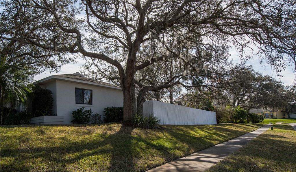 2743 LOGANDALE DRIVE, ORLANDO, Florida 32817, 3 Bedrooms Bedrooms, 6 Rooms Rooms,2 BathroomsBathrooms,Residential,For sale,LOGANDALE,O5560793