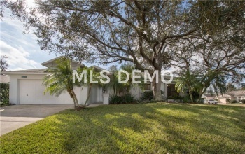 2743 LOGANDALE DRIVE, ORLANDO, Florida 32817, 3 Bedrooms Bedrooms, 6 Rooms Rooms,2 BathroomsBathrooms,Residential,For sale,LOGANDALE,O5560793