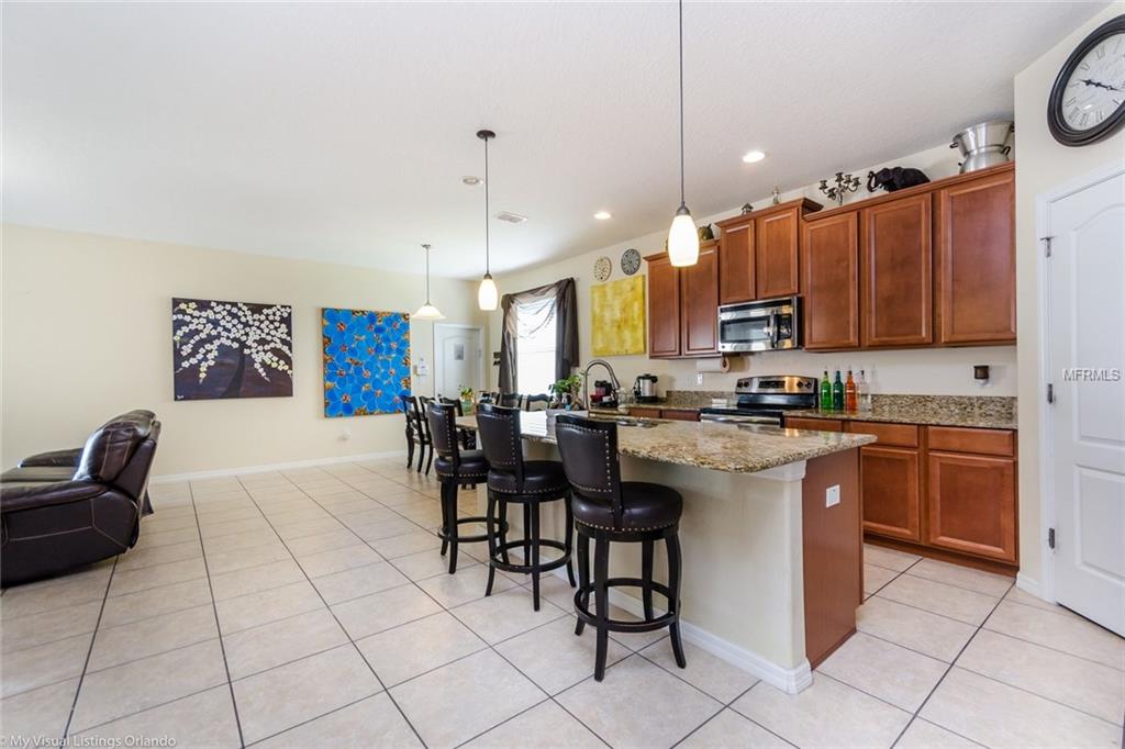 1911 RAFTON ROAD, APOPKA, Florida 32703, 5 Bedrooms Bedrooms, 8 Rooms Rooms,3 BathroomsBathrooms,Residential,For sale,RAFTON,O5528357