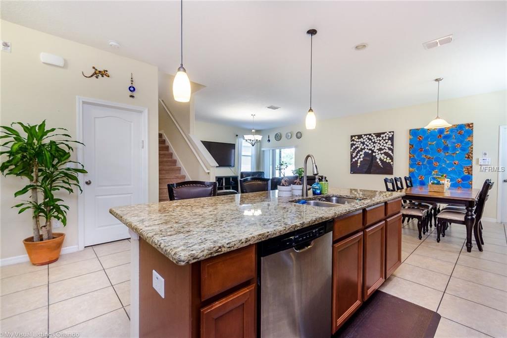 1911 RAFTON ROAD, APOPKA, Florida 32703, 5 Bedrooms Bedrooms, 8 Rooms Rooms,3 BathroomsBathrooms,Residential,For sale,RAFTON,O5528357