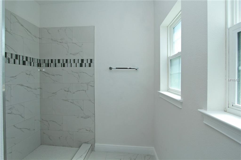 619 SANCTUARY GOLF PLACE, APOPKA, Florida 32712, 5 Bedrooms Bedrooms, 10 Rooms Rooms,4 BathroomsBathrooms,Residential,For sale,SANCTUARY GOLF,O5540760