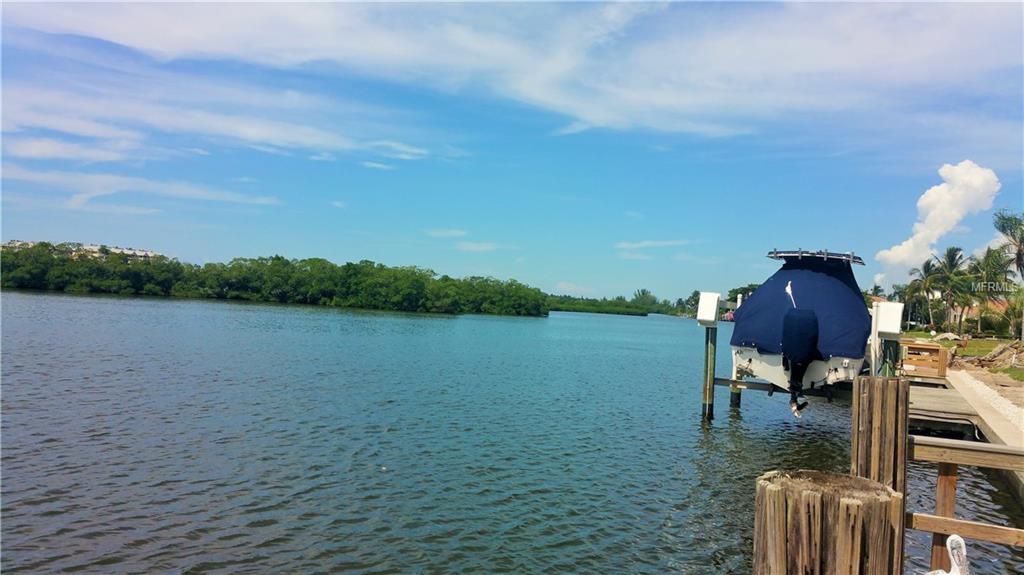 5934 TIDEWOOD AVENUE, SARASOTA, Florida 34231, 2 Bedrooms Bedrooms, 4 Rooms Rooms,2 BathroomsBathrooms,Residential,For sale,TIDEWOOD,N5914891