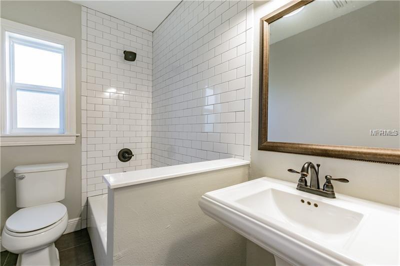 811 LORENA ROAD LUTZ, Florida 33548, 4 Bedrooms Bedrooms, 8 Rooms Rooms,2 BathroomsBathrooms,Residential,For sale,LORENA,T2916240