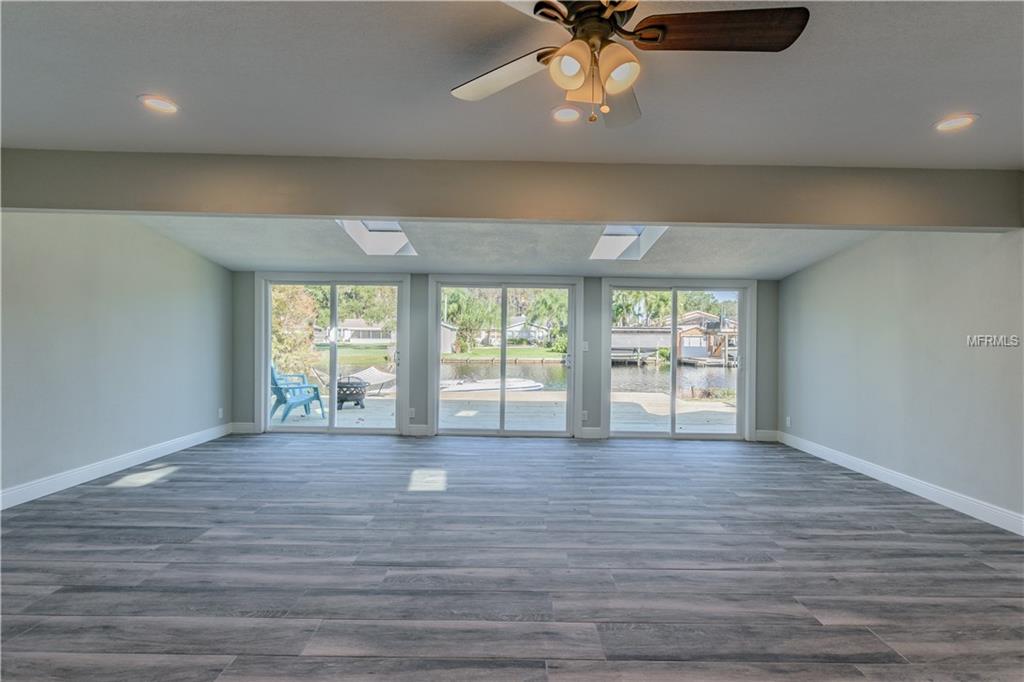 811 LORENA ROAD LUTZ, Florida 33548, 4 Bedrooms Bedrooms, 8 Rooms Rooms,2 BathroomsBathrooms,Residential,For sale,LORENA,T2916240