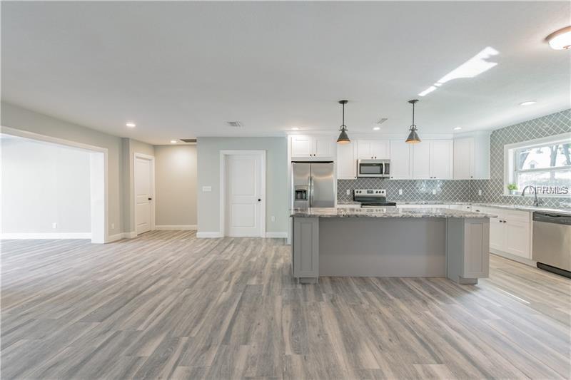 811 LORENA ROAD LUTZ, Florida 33548, 4 Bedrooms Bedrooms, 8 Rooms Rooms,2 BathroomsBathrooms,Residential,For sale,LORENA,T2916240