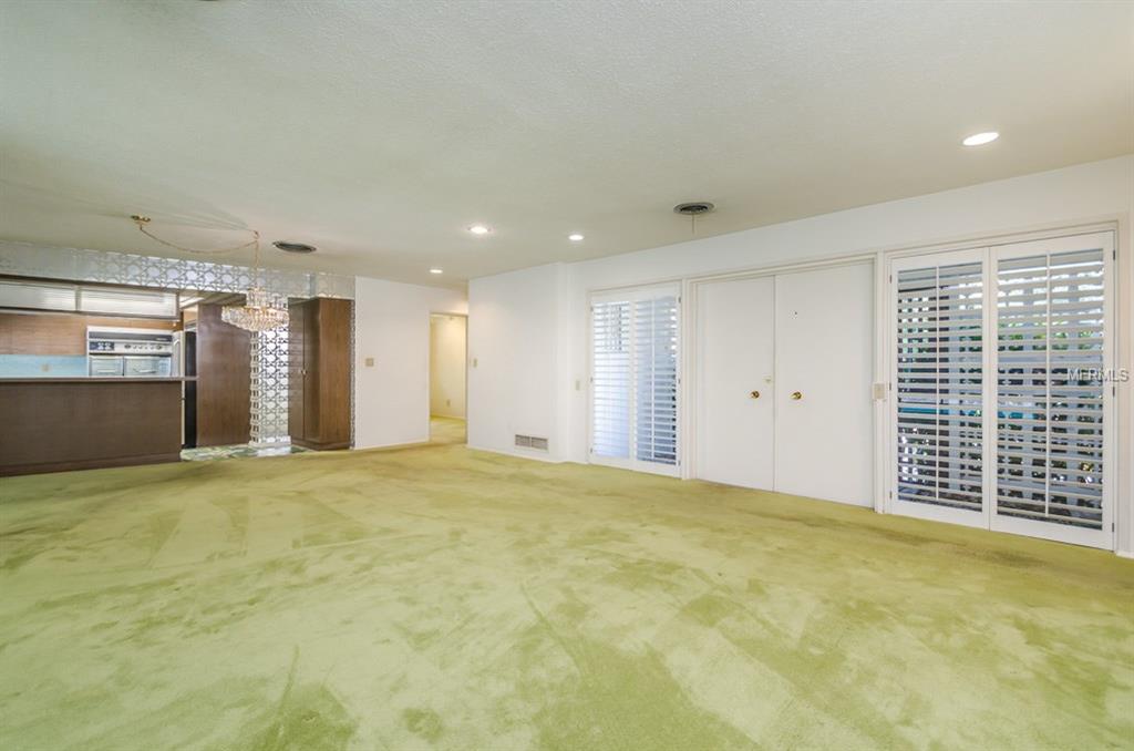 307 ORANGEWOOD LANE, LARGO, Florida 33770, 3 Bedrooms Bedrooms, 6 Rooms Rooms,2 BathroomsBathrooms,Residential,For sale,ORANGEWOOD,U7846034