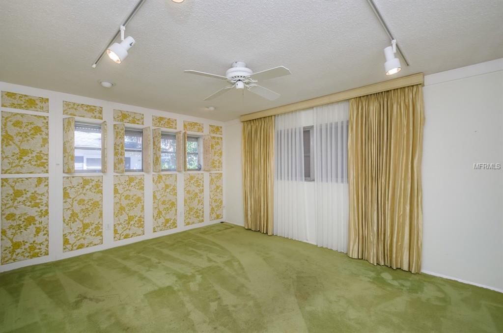 307 ORANGEWOOD LANE, LARGO, Florida 33770, 3 Bedrooms Bedrooms, 6 Rooms Rooms,2 BathroomsBathrooms,Residential,For sale,ORANGEWOOD,U7846034