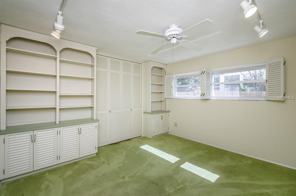 307 ORANGEWOOD LANE, LARGO, Florida 33770, 3 Bedrooms Bedrooms, 6 Rooms Rooms,2 BathroomsBathrooms,Residential,For sale,ORANGEWOOD,U7846034