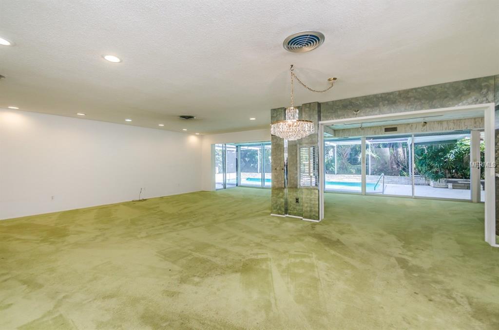 307 ORANGEWOOD LANE, LARGO, Florida 33770, 3 Bedrooms Bedrooms, 6 Rooms Rooms,2 BathroomsBathrooms,Residential,For sale,ORANGEWOOD,U7846034