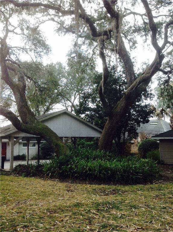 1326 TRAIL BY THE LAKE, DELAND, Florida 32724, 4 Bedrooms Bedrooms, 9 Rooms Rooms,2 BathroomsBathrooms,Residential,For sale,TRAIL BY THE LAKE,G4852495