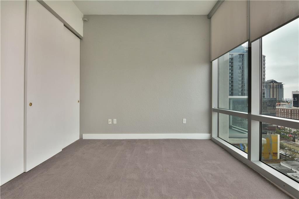 150 E ROBINSON STREET, ORLANDO, Florida 32801, 3 Bedrooms Bedrooms, 7 Rooms Rooms,3 BathroomsBathrooms,Residential,For sale,ROBINSON,O5561379