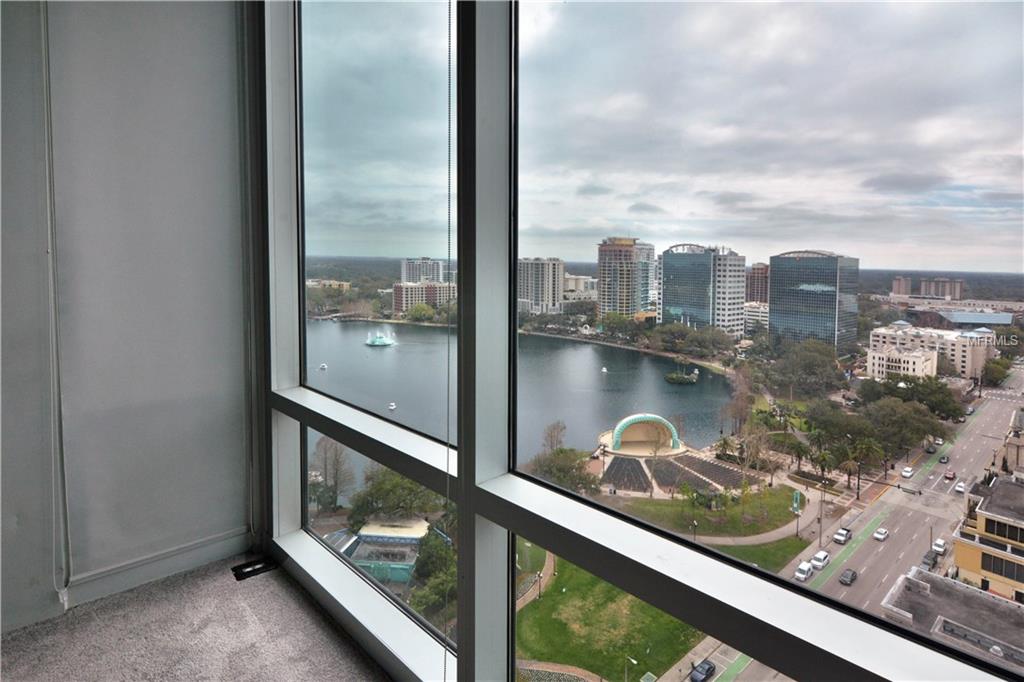 150 E ROBINSON STREET, ORLANDO, Florida 32801, 3 Bedrooms Bedrooms, 7 Rooms Rooms,3 BathroomsBathrooms,Residential,For sale,ROBINSON,O5561379