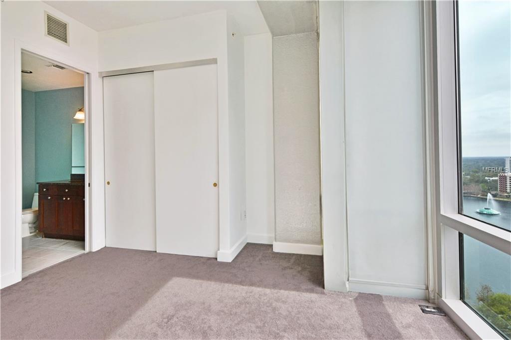 150 E ROBINSON STREET, ORLANDO, Florida 32801, 3 Bedrooms Bedrooms, 7 Rooms Rooms,3 BathroomsBathrooms,Residential,For sale,ROBINSON,O5561379