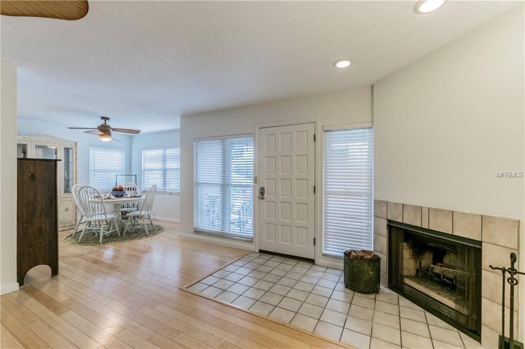 8737 BARDMOOR PLACE, LARGO, Florida 33777, 2 Bedrooms Bedrooms, 3 Rooms Rooms,2 BathroomsBathrooms,Residential,For sale,BARDMOOR,T2928164