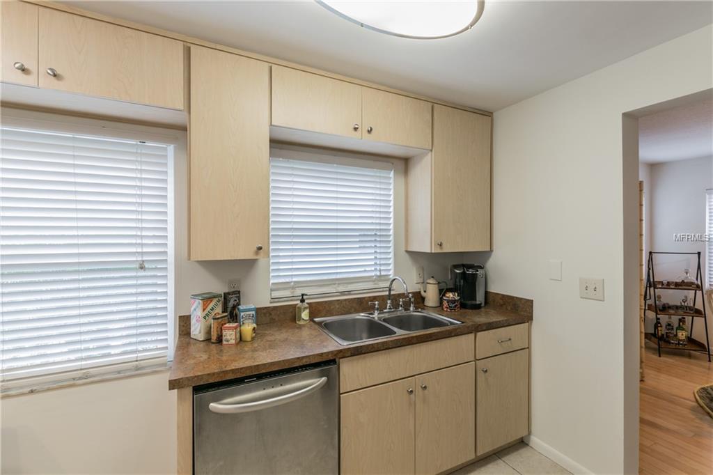 8737 BARDMOOR PLACE, LARGO, Florida 33777, 2 Bedrooms Bedrooms, 3 Rooms Rooms,2 BathroomsBathrooms,Residential,For sale,BARDMOOR,T2928164