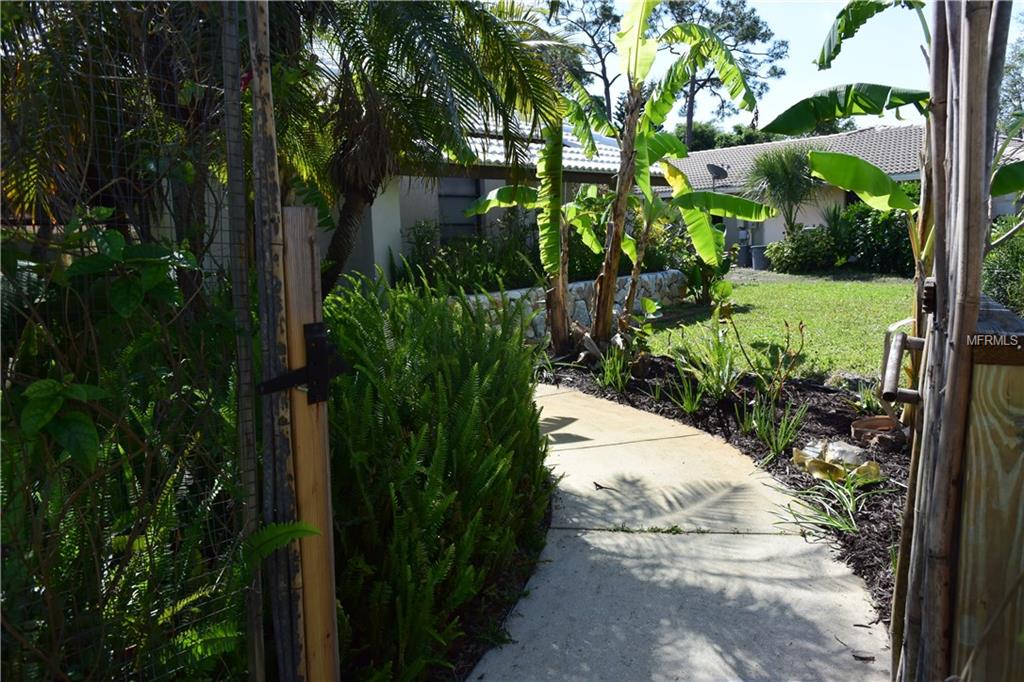 428 E ROSSETTI DR, NOKOMIS, Florida 34275, 3 Bedrooms Bedrooms, 8 Rooms Rooms,2 BathroomsBathrooms,Residential,For sale,E ROSSETTI DR,A4209951