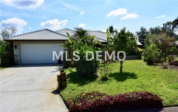 428 E ROSSETTI DR, NOKOMIS, Florida 34275, 3 Bedrooms Bedrooms, 8 Rooms Rooms,2 BathroomsBathrooms,Residential,For sale,E ROSSETTI DR,A4209951