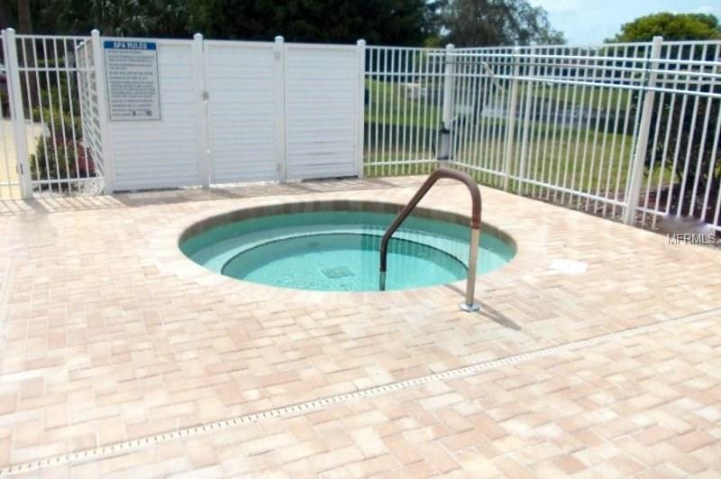 11927 BOYNTON LANE, NEW PORT RICHEY, Florida 34654, 1 Bedroom Bedrooms, 3 Rooms Rooms,1 BathroomBathrooms,Residential,For sale,BOYNTON,W7637819