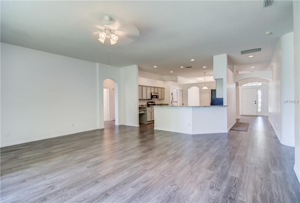 1833 WINN ARTHUR DRIVE, VALRICO, Florida 33594, 4 Bedrooms Bedrooms, 8 Rooms Rooms,3 BathroomsBathrooms,Residential,For sale,WINN ARTHUR,T2880667