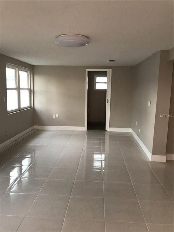 9421 COCHISE LANE, PORT RICHEY, Florida 34668, 2 Bedrooms Bedrooms, 3 Rooms Rooms,2 BathroomsBathrooms,Residential,For sale,COCHISE,W7632511