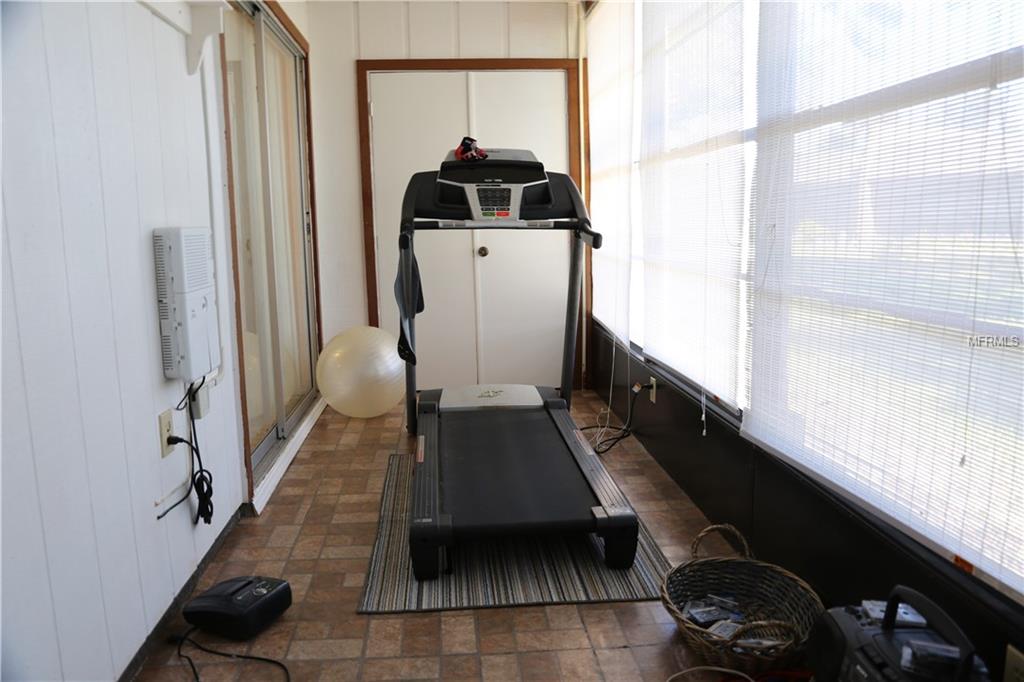 11204 PEMBRIDGE COURT, PORT RICHEY, Florida 34668, 2 Bedrooms Bedrooms, 5 Rooms Rooms,2 BathroomsBathrooms,Residential,For sale,PEMBRIDGE,W7634950