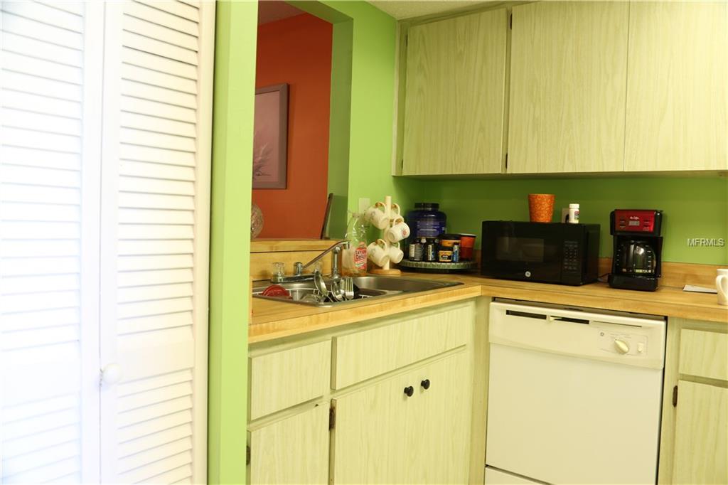 11204 PEMBRIDGE COURT, PORT RICHEY, Florida 34668, 2 Bedrooms Bedrooms, 5 Rooms Rooms,2 BathroomsBathrooms,Residential,For sale,PEMBRIDGE,W7634950