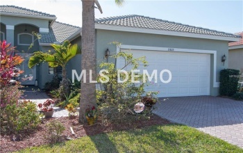 15822 AURORA LAKE CIRCLE, WIMAUMA, Florida 33598, 2 Bedrooms Bedrooms, 5 Rooms Rooms,2 BathroomsBathrooms,Residential,For sale,AURORA LAKE,A4207160