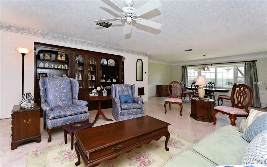 1023 KINGS COURT, VENICE, Florida 34293, 3 Bedrooms Bedrooms, 6 Rooms Rooms,3 BathroomsBathrooms,Residential,For sale,KINGS,A4208146