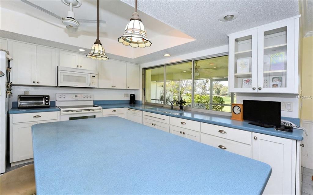 1023 KINGS COURT, VENICE, Florida 34293, 3 Bedrooms Bedrooms, 6 Rooms Rooms,3 BathroomsBathrooms,Residential,For sale,KINGS,A4208146