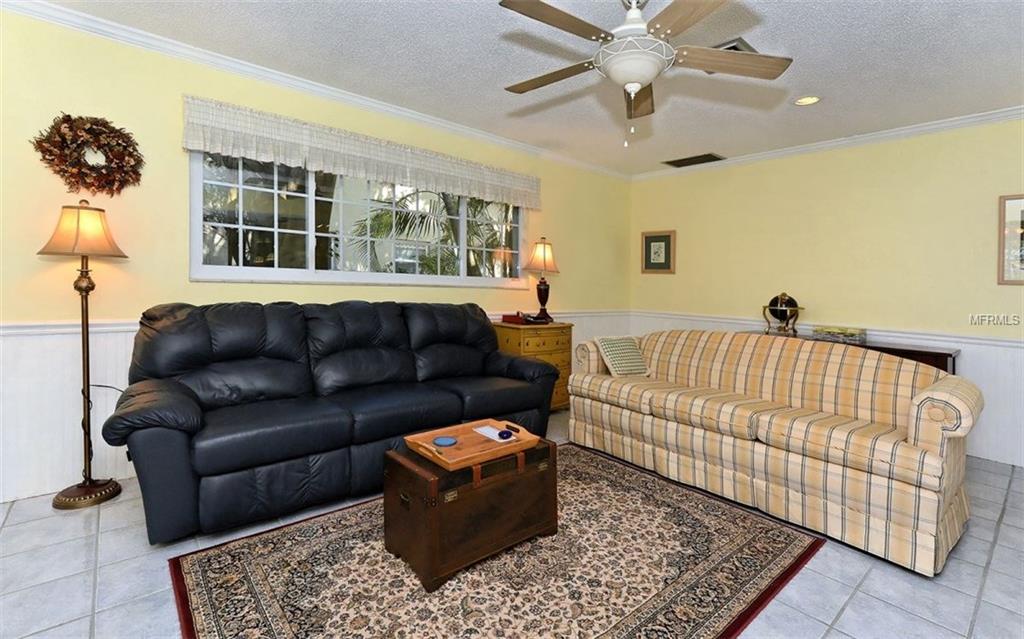 1023 KINGS COURT, VENICE, Florida 34293, 3 Bedrooms Bedrooms, 6 Rooms Rooms,3 BathroomsBathrooms,Residential,For sale,KINGS,A4208146