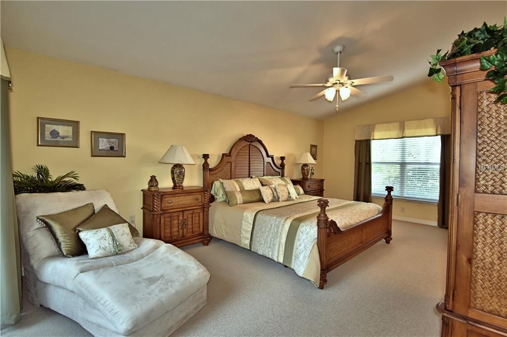 290 CHALET ESTATES STREET, LAKE WALES, Florida 33859, 3 Bedrooms Bedrooms, 7 Rooms Rooms,3 BathroomsBathrooms,Residential,For sale,CHALET ESTATES,P4718868