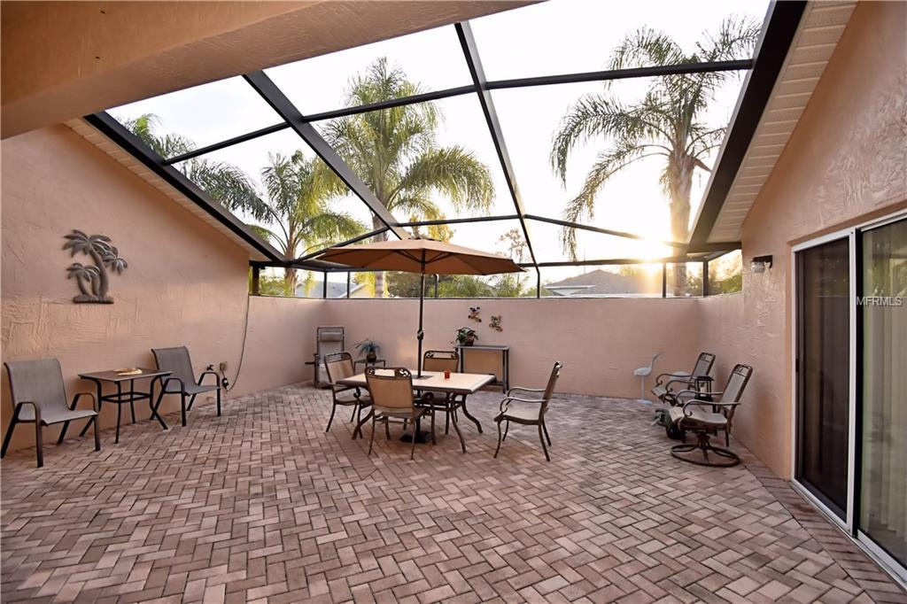 290 CHALET ESTATES STREET, LAKE WALES, Florida 33859, 3 Bedrooms Bedrooms, 7 Rooms Rooms,3 BathroomsBathrooms,Residential,For sale,CHALET ESTATES,P4718868