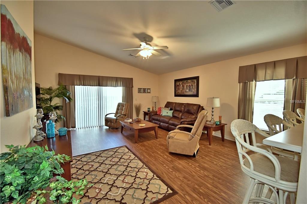 290 CHALET ESTATES STREET, LAKE WALES, Florida 33859, 3 Bedrooms Bedrooms, 7 Rooms Rooms,3 BathroomsBathrooms,Residential,For sale,CHALET ESTATES,P4718868