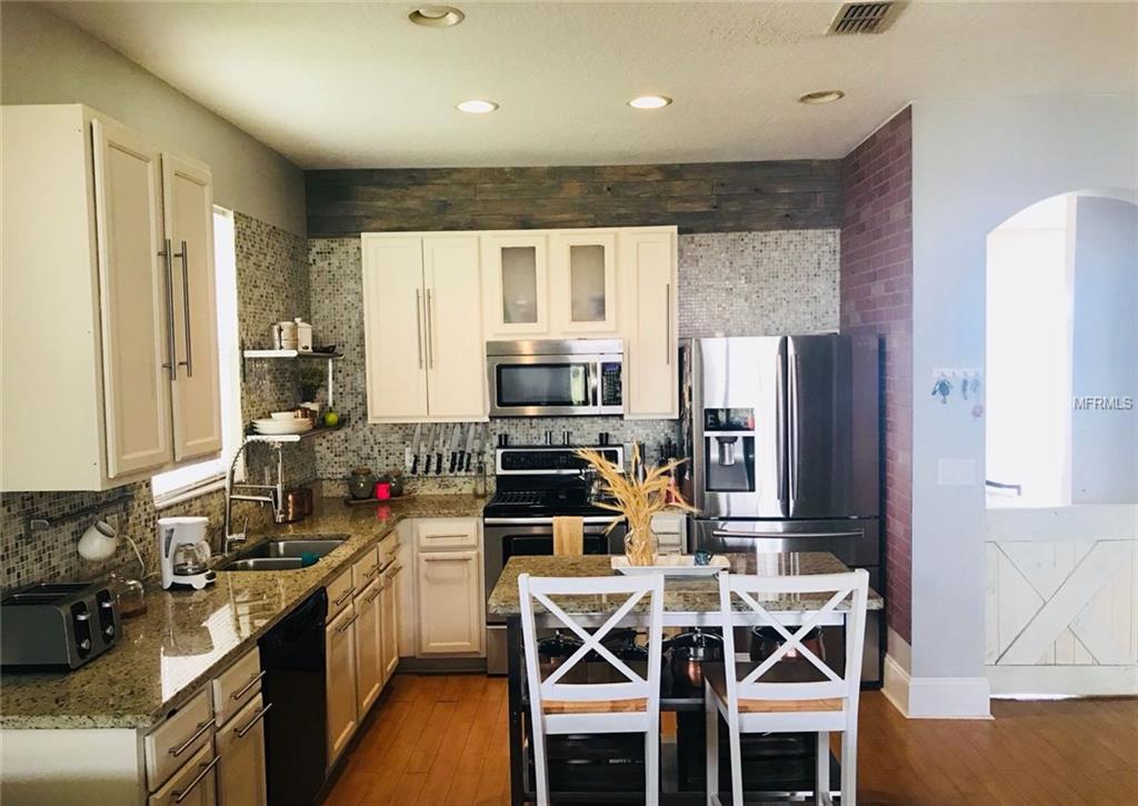 14007 MAILER BOULEVARD, ORLANDO, Florida 32828, 5 Bedrooms Bedrooms, 11 Rooms Rooms,2 BathroomsBathrooms,Residential,For sale,MAILER,O5561576