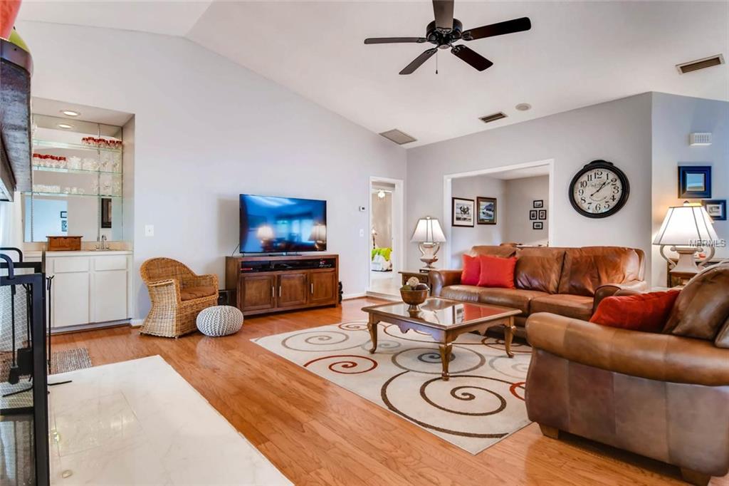 2239 PALM VIEW DRIVE, APOPKA, Florida 32712, 4 Bedrooms Bedrooms, 9 Rooms Rooms,2 BathroomsBathrooms,Residential,For sale,PALM VIEW,O5561804