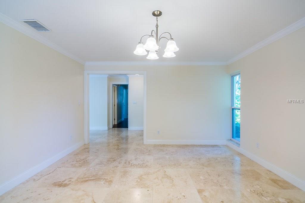 1559 EDEN ISLE BOULEVARD NE, ST PETERSBURG, Florida 33704, 4 Bedrooms Bedrooms, 7 Rooms Rooms,3 BathroomsBathrooms,Residential,For sale,EDEN ISLE,T2911664